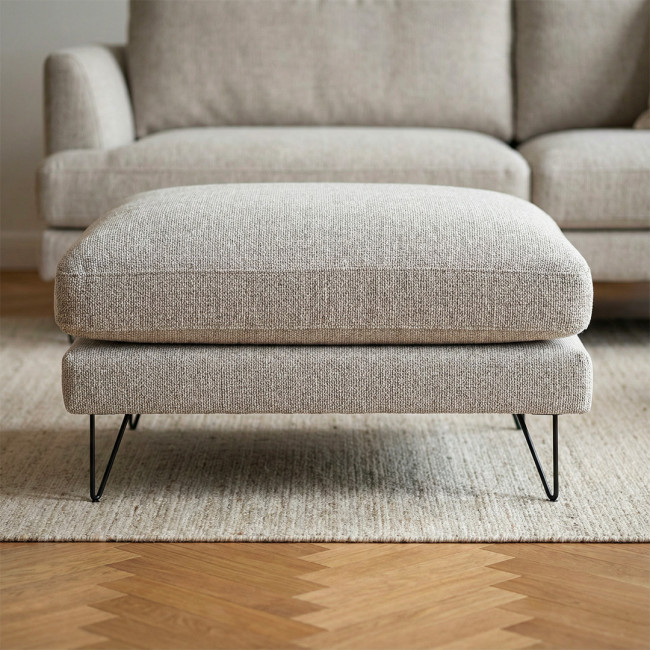 Villabon - Pouf en tissu pieds épingles noirs 