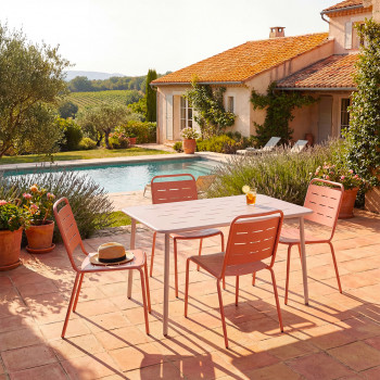 Zyra - Table à manger de jardin 4 personnes en métal